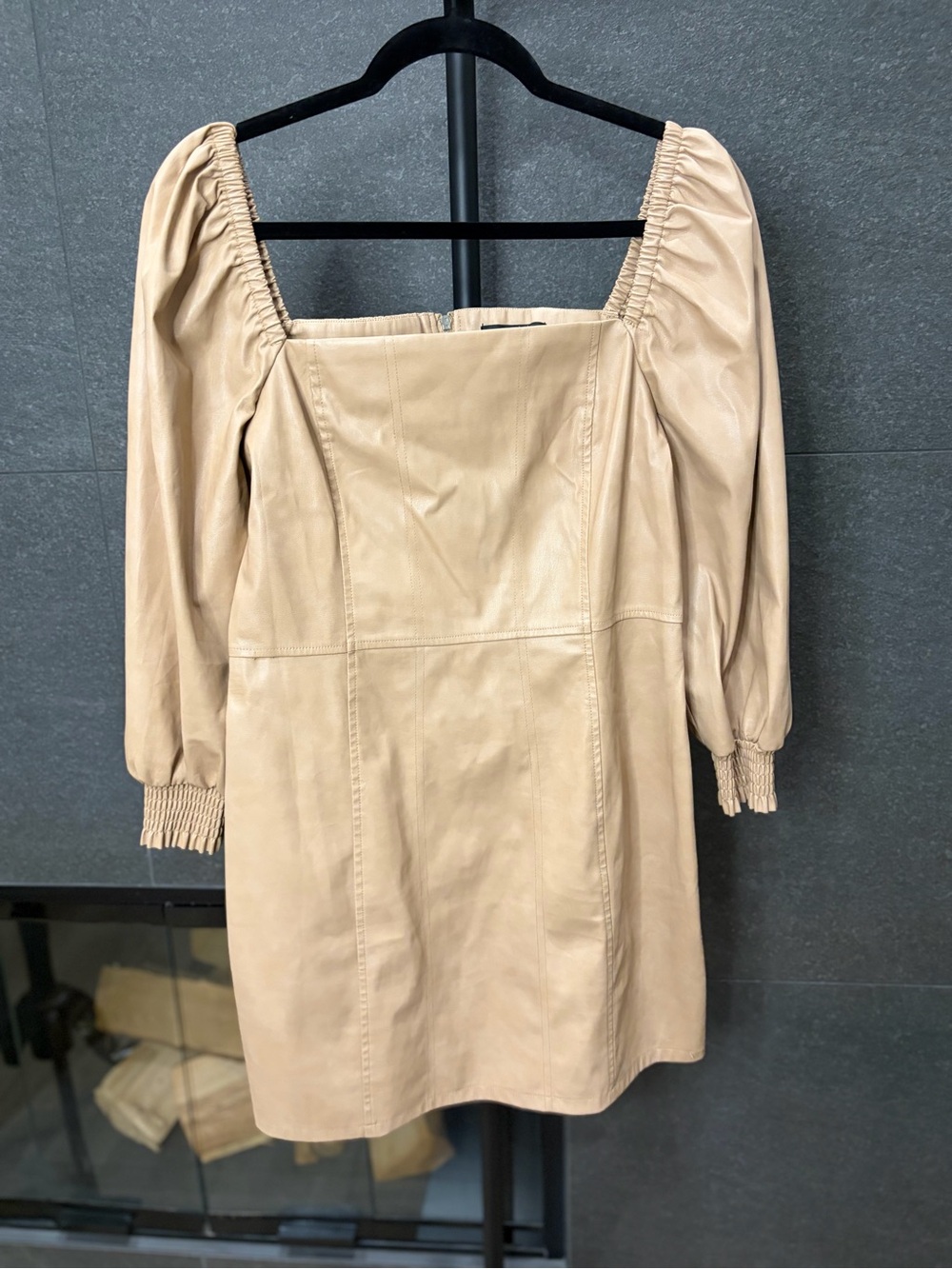 7 For All Mankind Tan Faux Leather Puff Sleeve Mini Dress Size Large - Picture 4 of 13